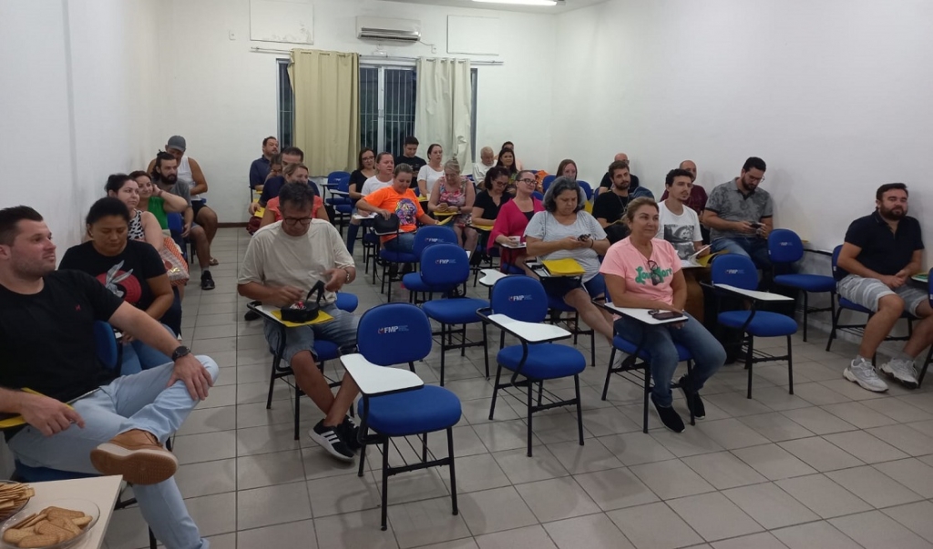 Primeira reunião online com os 4º e 5º anos- EEB Professor Benonivio João  Martins, Palhoça, SC 