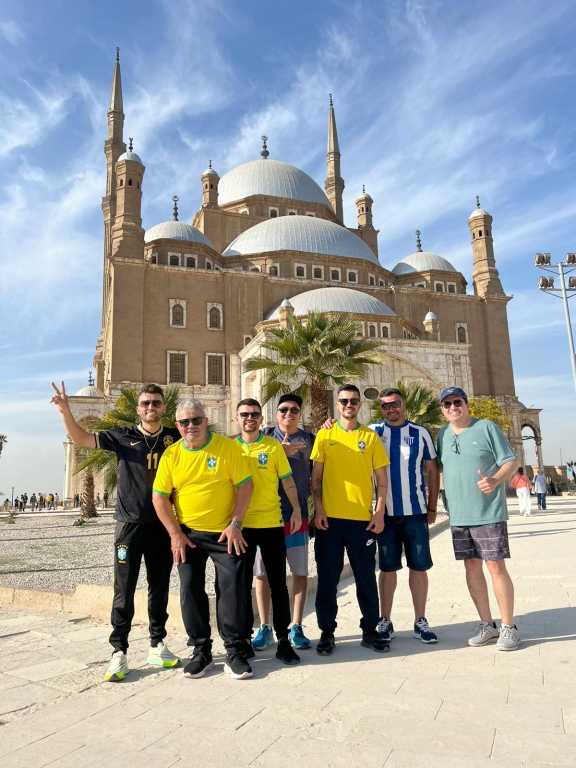 Telão da Prefeitura transmite jogos da Copa ao vivo na Boca