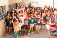 Campanha solidária Um Sonho de Natal celebra entrega de presentes para crianças do Frei Damião