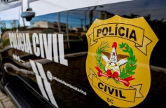 Polícia Civil apreende 77 quilos de cocaína, além de outras drogas e armas, no Bela...
