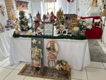 Escolas Profissionais de Palhoça realizam feiras com exposição e produtos artesanais