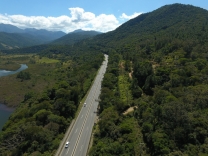 Trecho da BR-101 em Palhoça será bloqueado para instalação de pórtico de radar