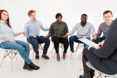 Janeiro Branco: operadora de planos de saúde reforça importância do cuidado com a saúde mental