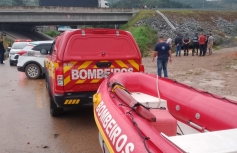 Chuvas provocam alagamentos e óbitos em Palhoça