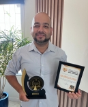 Sargento Lemos recebe prêmio de vereador mais atuante de Palhoça